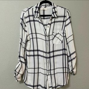 Thread & Supply Navy and White Plaid button down t